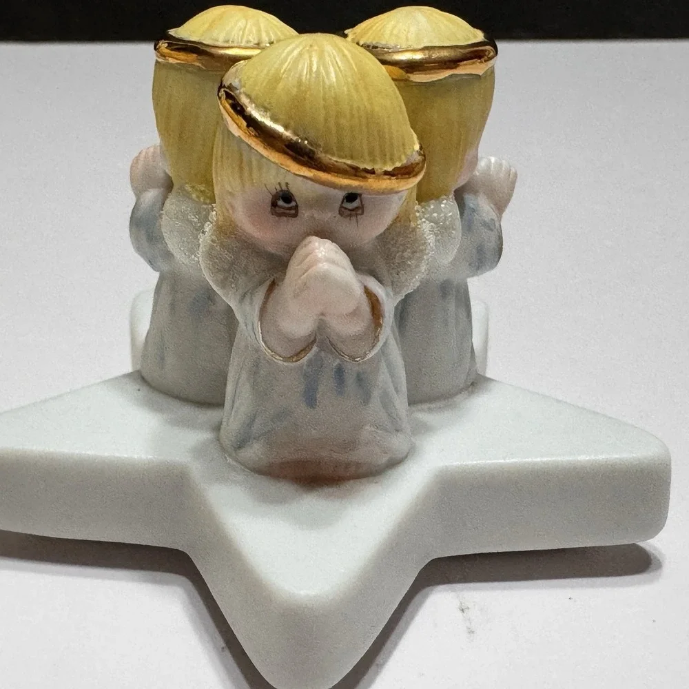 VTG Hallmark Porcelain Mini Star Shaped Trinket Box With 3 Praying Angels